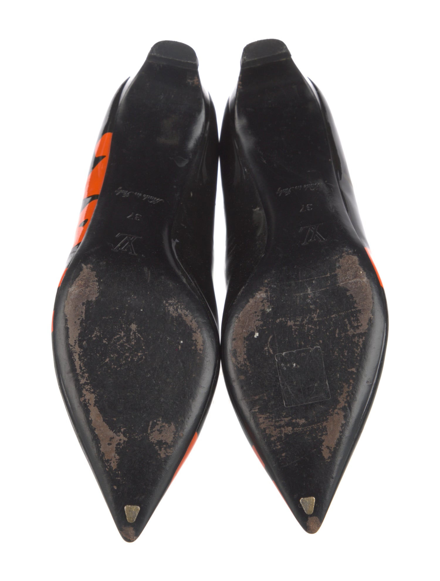 Louis Vuitton Patent Leather Graphic Print Pumps